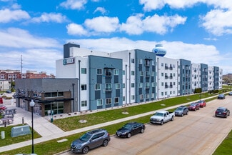 More details for 482 Marion Rd, Oshkosh, WI - Multifamily for Sale