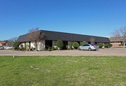 611 S Clay St, Ennis TX - NNN Property