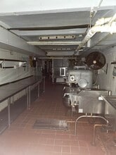 172 Thompson St, New York, NY for lease Interior Photo- Image 2 of 22