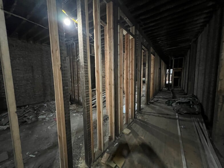 27 Bank St, New London, CT for lease - Interior Photo - Image 3 of 9