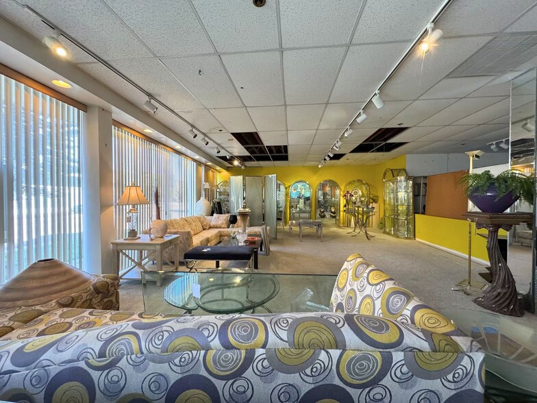 3449-3453 W Peterson Ave, Chicago, IL for sale - Building Photo - Image 3 of 20