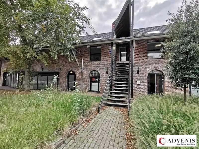 Office in VILLENEUVE-D'ASCQ for lease Building Photo- Image 1 of 7