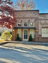 135 Village Ctr W, Woodstock GA - Commercial Real Estate