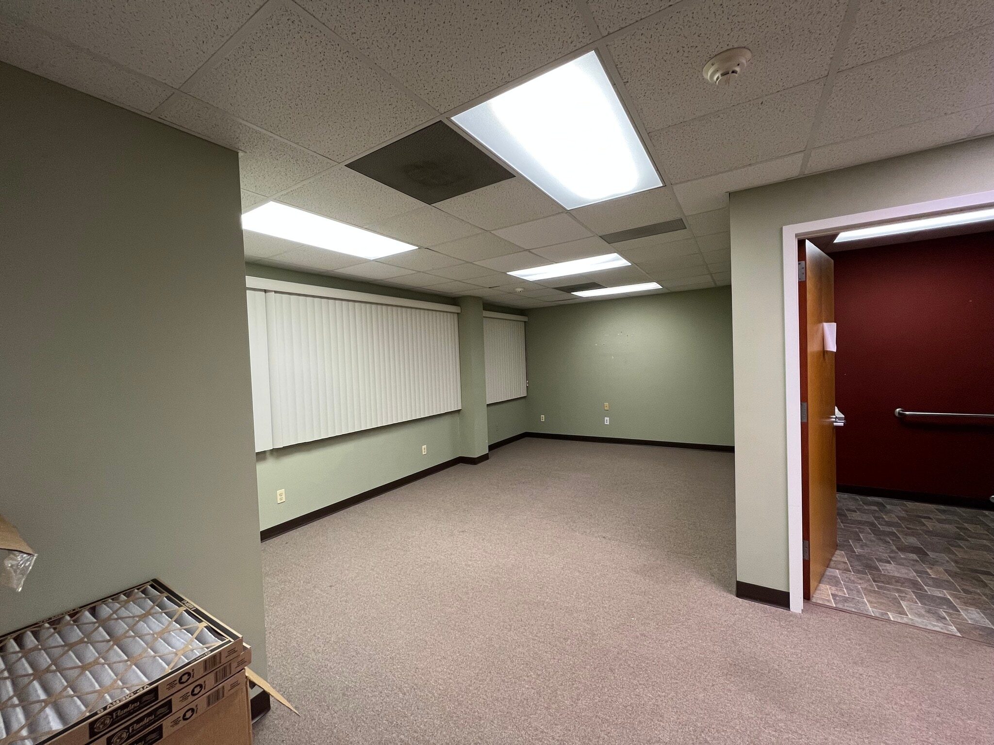 212 State Rt 94, Vernon, NJ for lease Interior Photo- Image 1 of 11