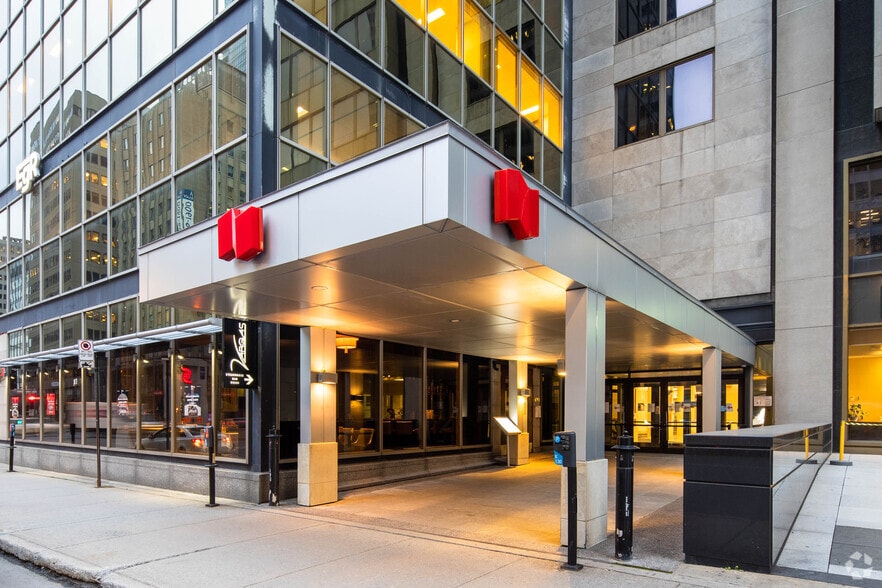 690-700 Boul René-Lévesque O, Montréal, QC for lease - Building Photo - Image 3 of 3