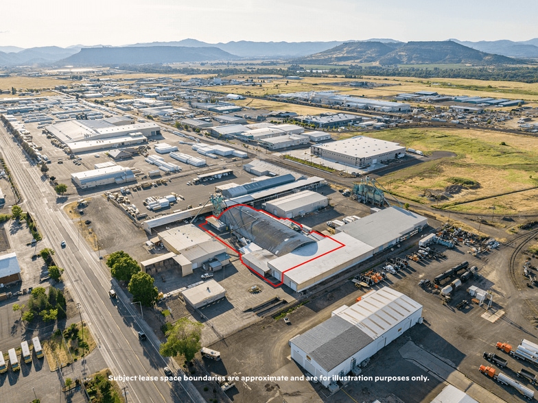 1385 Antelope Rd, White City, OR for lease - Building Photo - Image 3 of 83