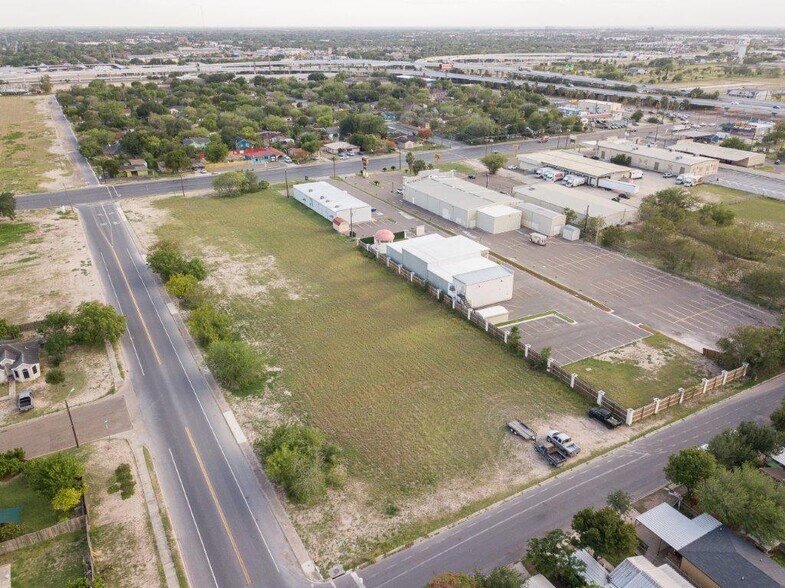 215 E Ferguson Ave, Pharr, TX 78577