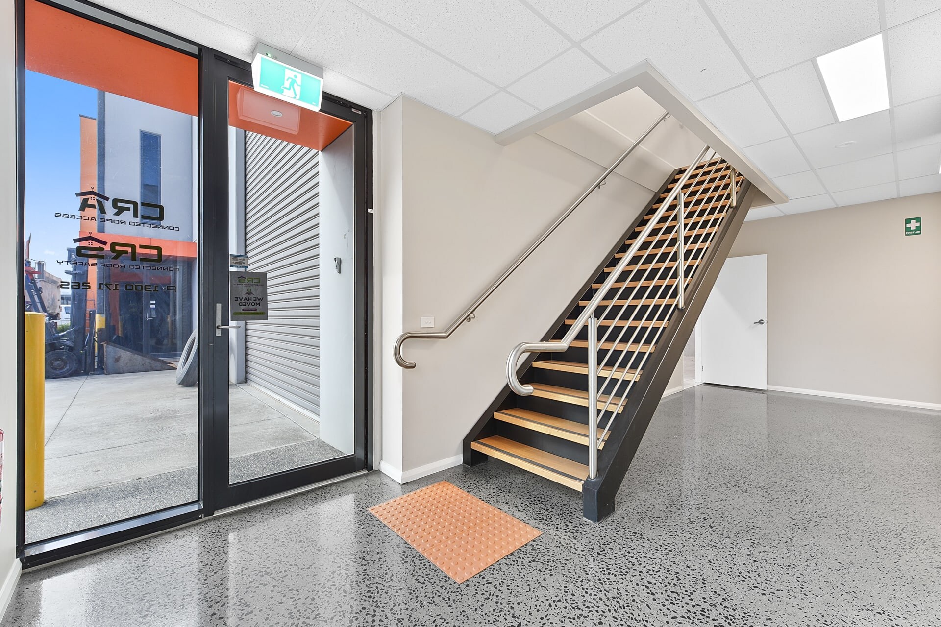 1-11 Rawanne Cl, Pakenham for lease Interior Photo- Image 1 of 6