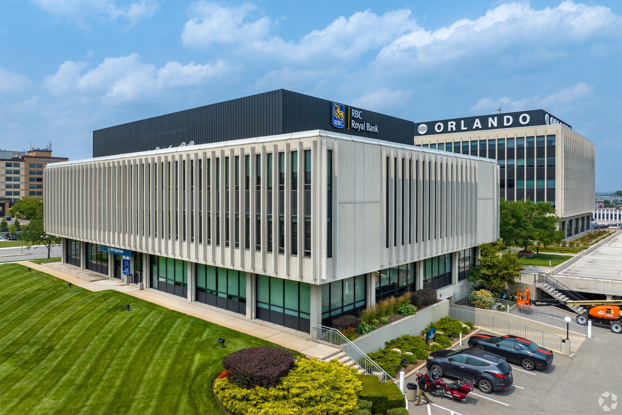 6205 Airport Rd, Mississauga, ON for sale Primary Photo- Image 1 of 1