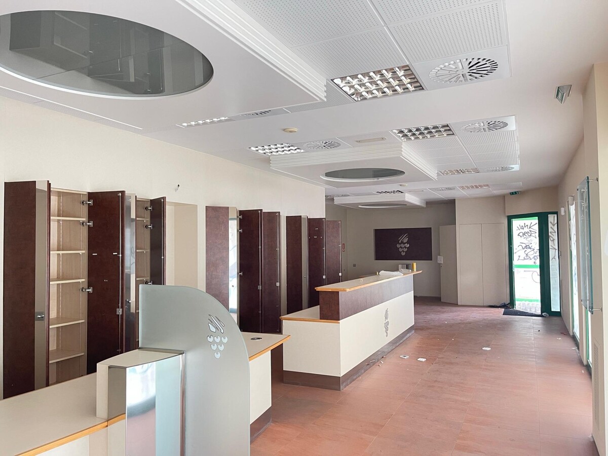 Cubelles, BAR 08880 -  -  - Interior Photo - Image 1 of 8