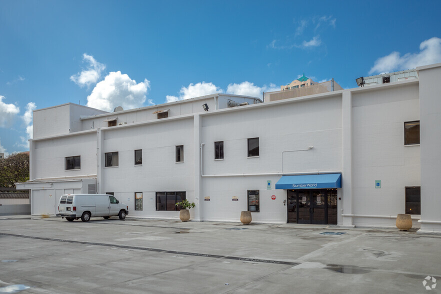 702 S Beretania St, Honolulu, HI for lease - Building Photo - Image 3 of 8