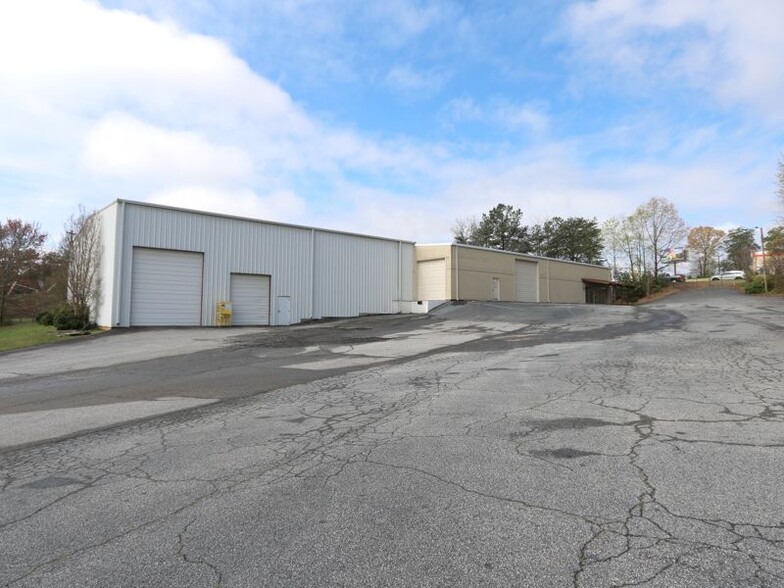 2125 Airport Rd, Greer, SC for sale - Building Photo - Image 1 of 14