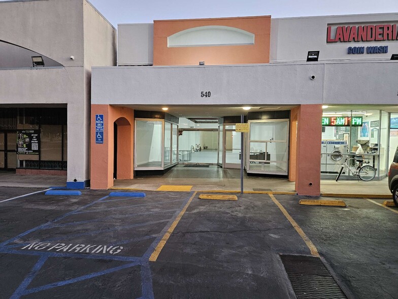 540 W La Habra Blvd, La Habra, CA for lease - Building Photo - Image 3 of 10