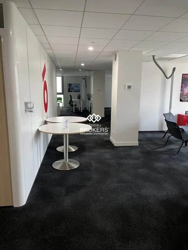 Office in Annecy for lease Interior Photo- Image 1 of 12