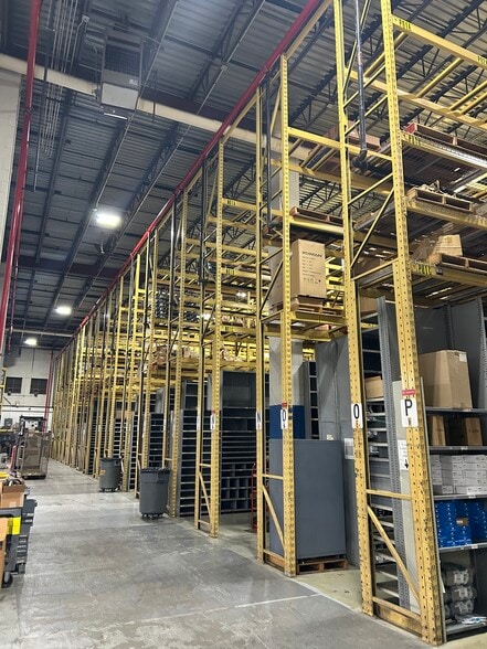 128-15 26th Ave, Flushing, NY for lease - Building Photo - Image 2 of 4