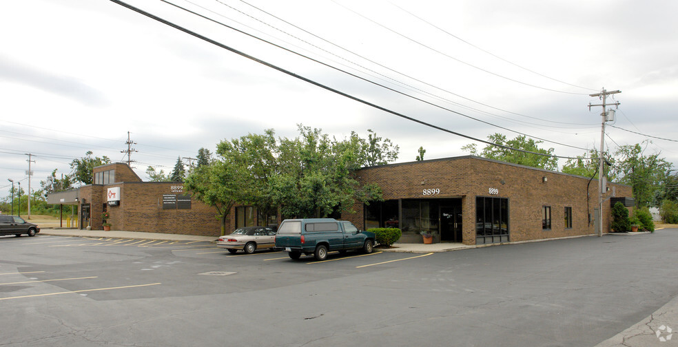 8899 Main St, Buffalo, NY for lease - Building Photo - Image 3 of 14