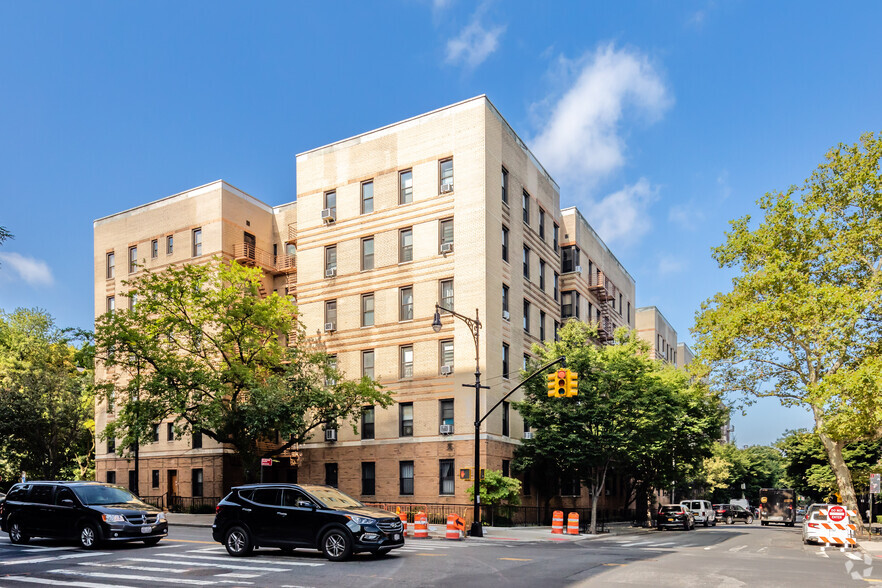 20 Plaza St E, Brooklyn, NY for sale - Building Photo - Image 3 of 21