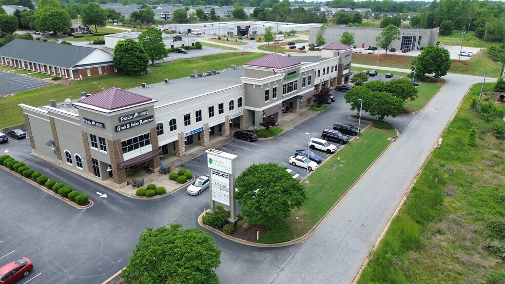 2-100 Halter Dr, Piedmont, SC for lease - Building Photo - Image 1 of 7