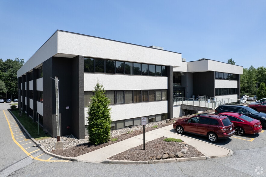 222 Route 59, Airmont, NY for lease - Building Photo - Image 3 of 59