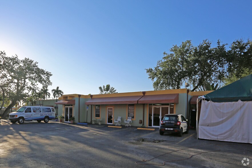 2370 Ludlam Rd, Miami, FL for sale - Primary Photo - Image 1 of 1