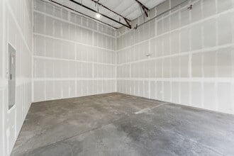 7915 Glen Harbor Blvd, Glendale, AZ for lease Interior Photo- Image 2 of 4