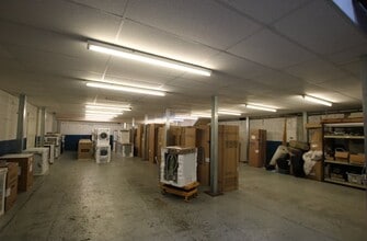 Brook Rd, Wimborne for lease Interior Photo- Image 1 of 6