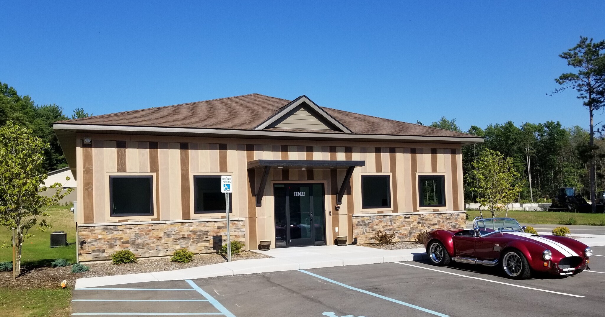 11944 West Olive Rd, Grand Haven, MI for sale Building Photo- Image 1 of 1