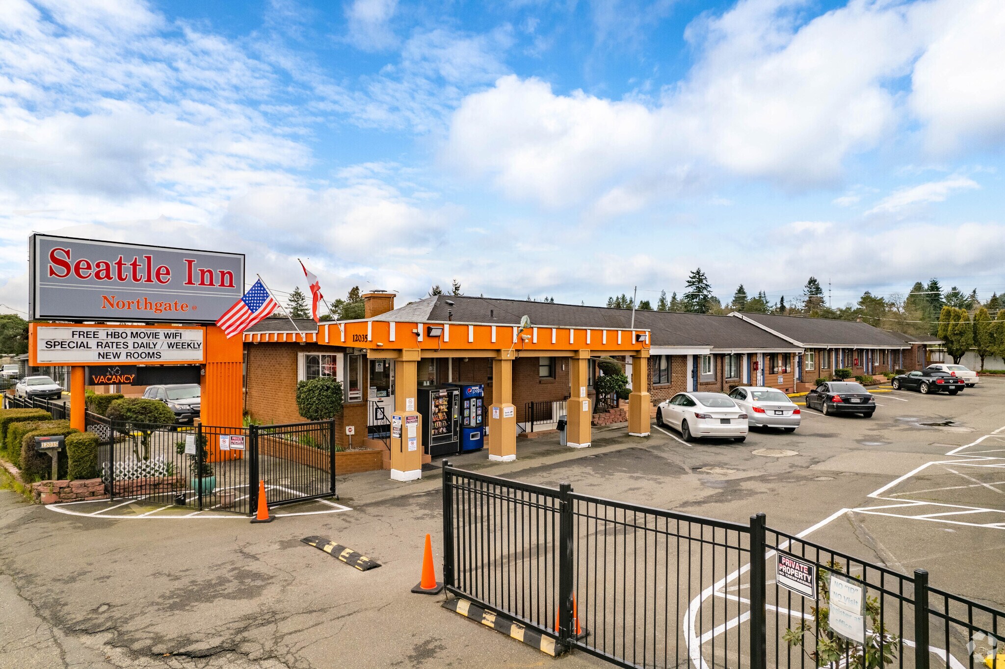 12035 Aurora Ave N, Seattle, WA for sale Building Photo- Image 1 of 1