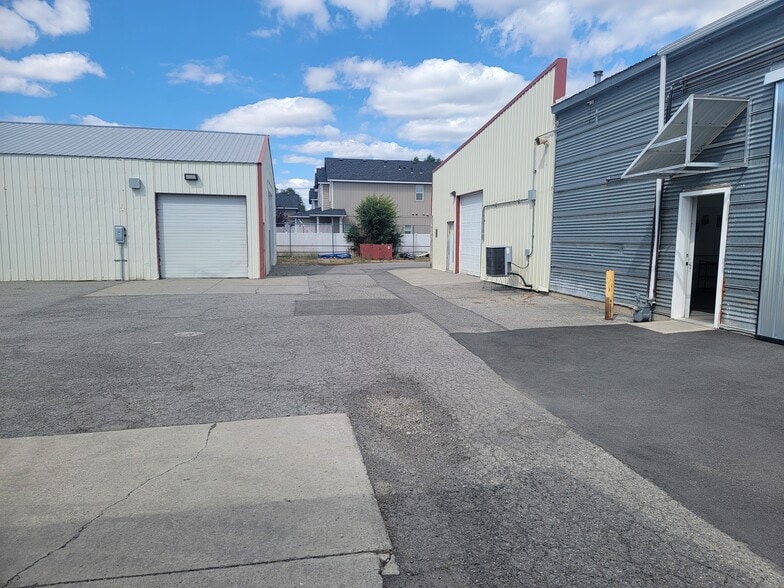 17809 E Appleway Ave, Spokane Valley, WA for sale - Building Photo - Image 3 of 30