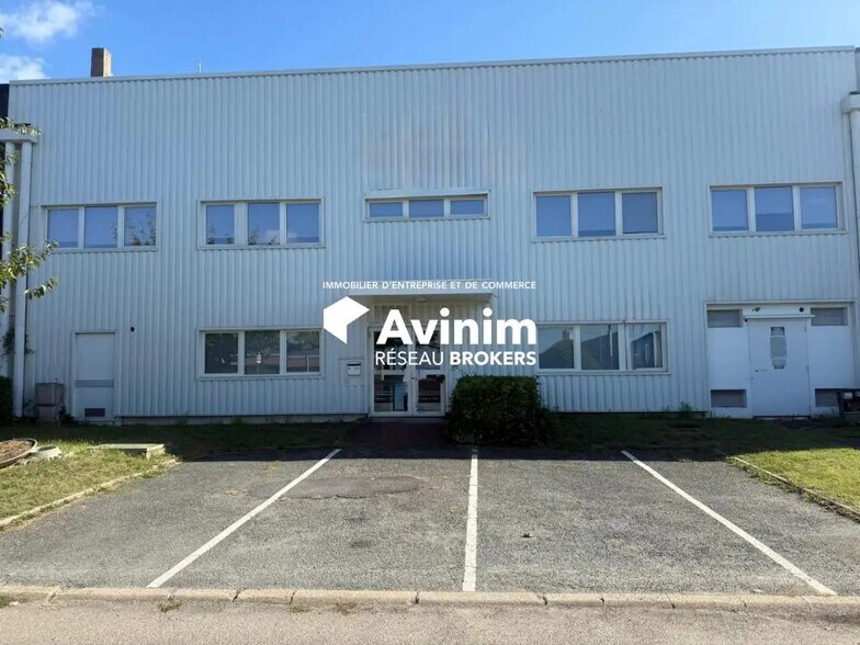 Industrial in SAINT-OUEN-L'AUMONE for sale - Building Photo - Image 1 of 12