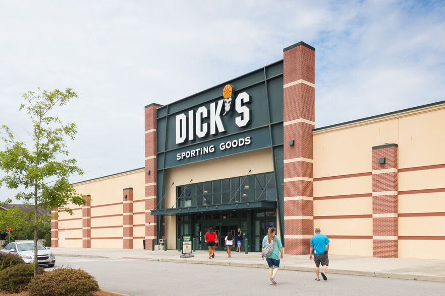 201 Tanger Outlets Blvd, Pooler, GA for lease - Building Photo - Image 3 of 6