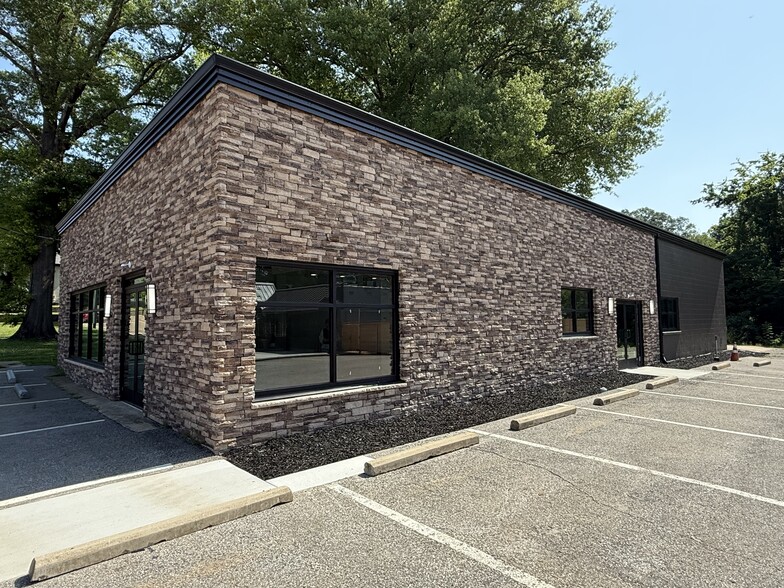 328 N Highland Ave, Jackson, TN for lease - Building Photo - Image 2 of 9