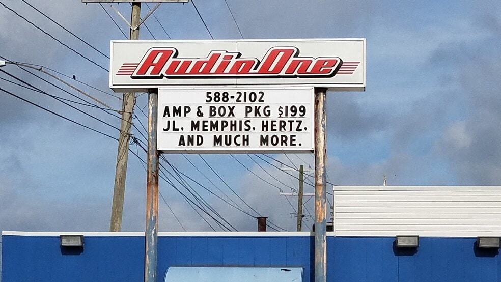 894 E Little Creek Rd, Norfolk, VA for lease - Building Photo - Image 3 of 17