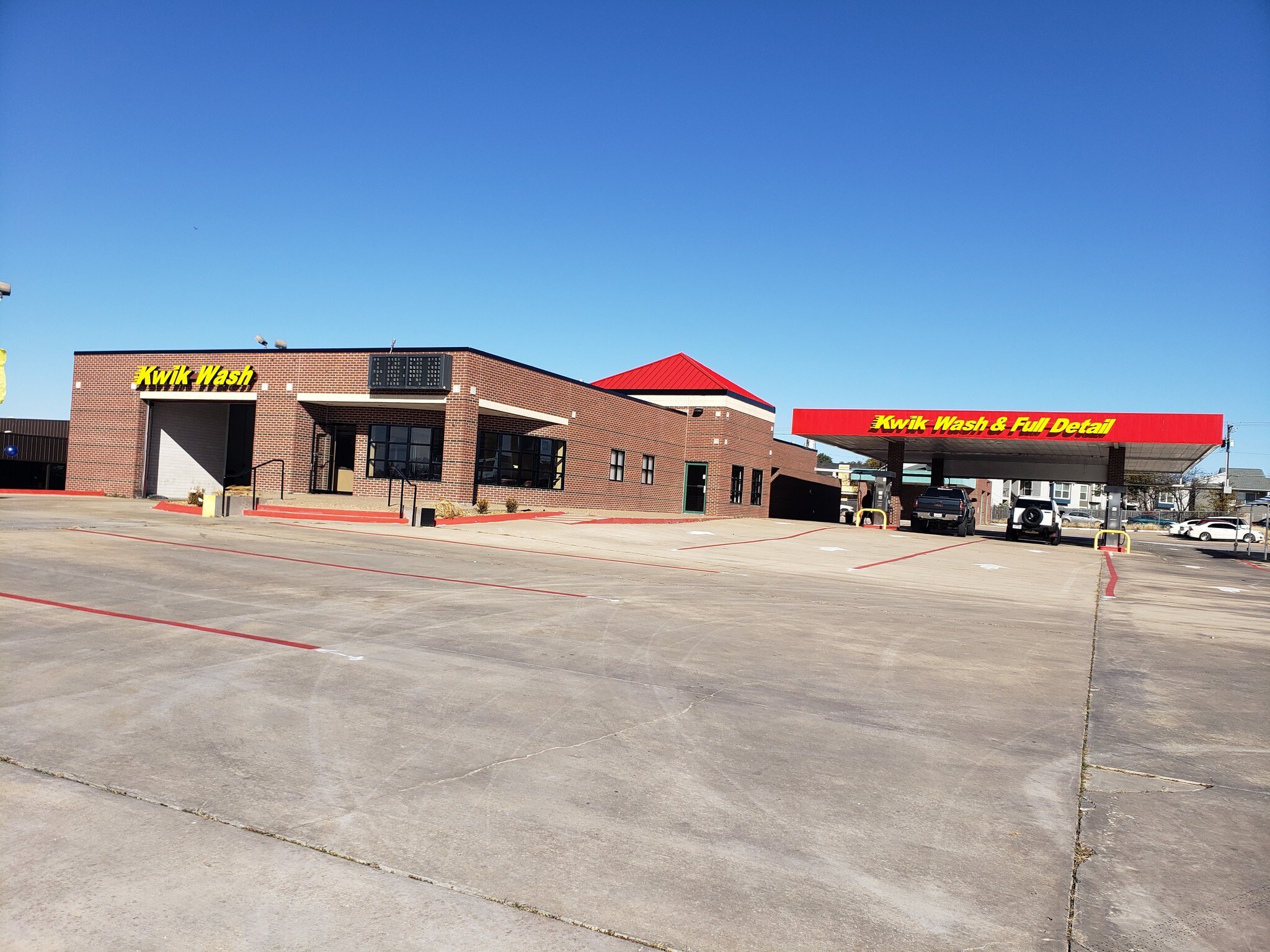 8880 Camp Bowie Blvd W, Fort Worth, TX 76116