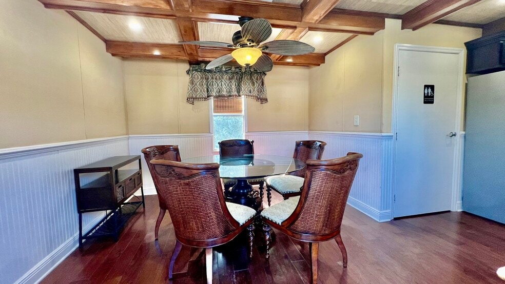 5703 S Macdill Ave, Tampa, FL for lease - Building Photo - Image 3 of 14