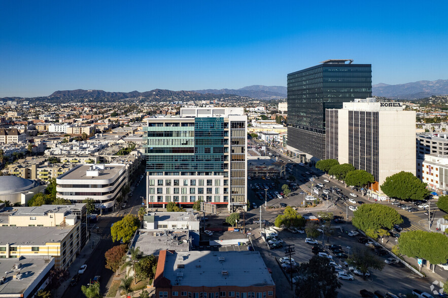 3223 W 6th St, Los Angeles, CA 90020 - Staples Superstore | LoopNet