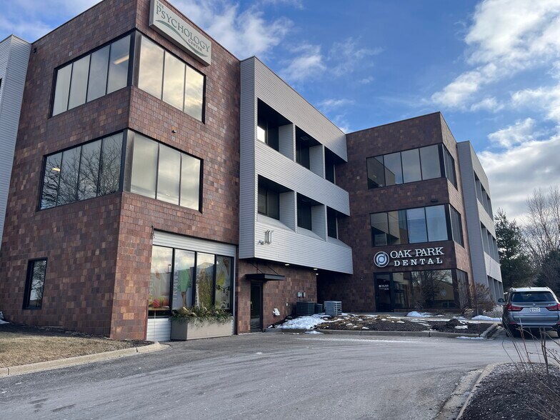7617 Mineral Point Rd, Madison, WI for lease - Building Photo - Image 2 of 8