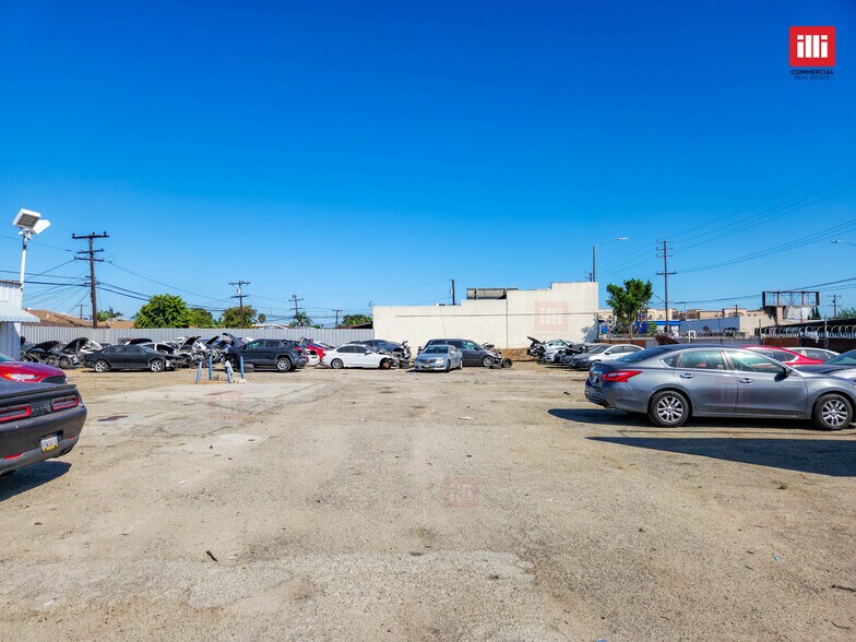 3839-3853 W Imperial Hwy, Inglewood, CA for lease - Building Photo - Image 2 of 12