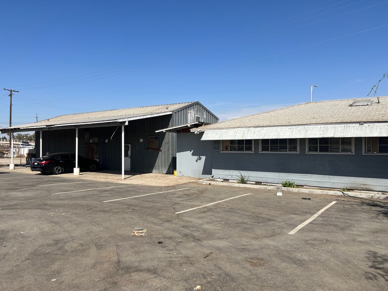 151 E Truxtun Ave, Bakersfield, CA for lease - Building Photo - Image 2 of 9