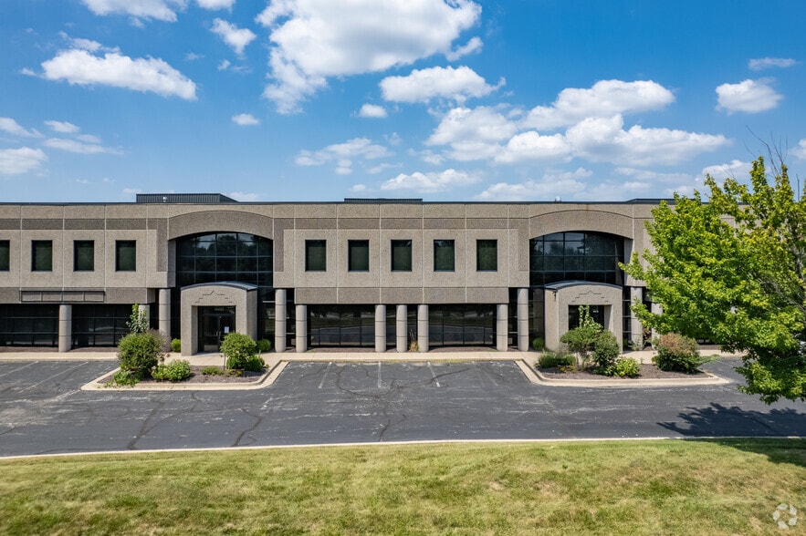 14400 College Blvd, Lenexa, KS for sale - Building Photo - Image 2 of 5