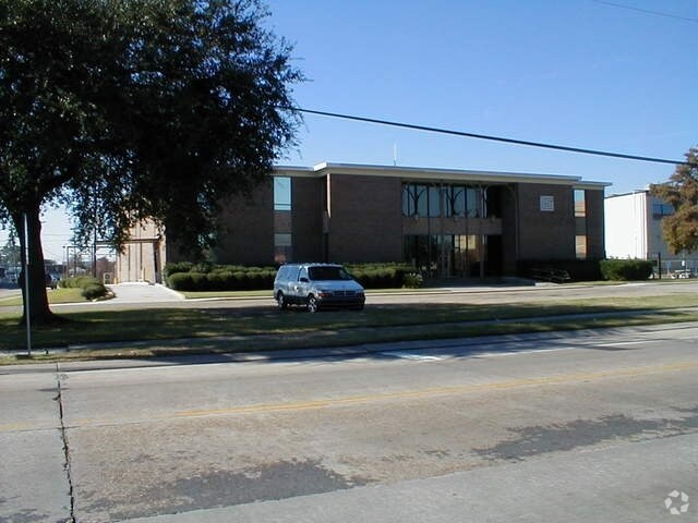 3200 Cleary Ave, Metairie, LA for sale - Building Photo - Image 2 of 3