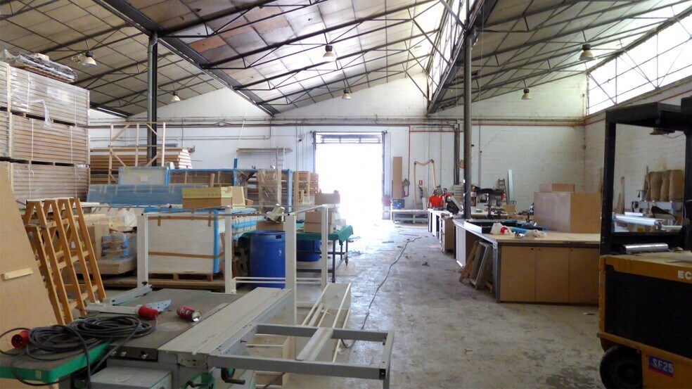 Industrial in Coslada, Madrid for sale - Interior Photo - Image 1 of 21