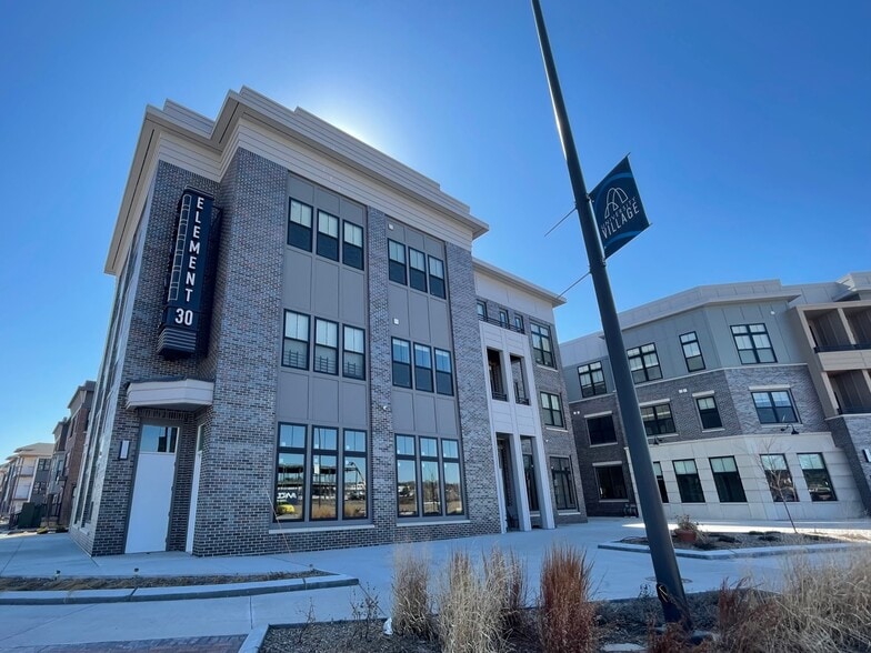 2112 University Dr, Kearney, NE for lease - Building Photo - Image 1 of 23