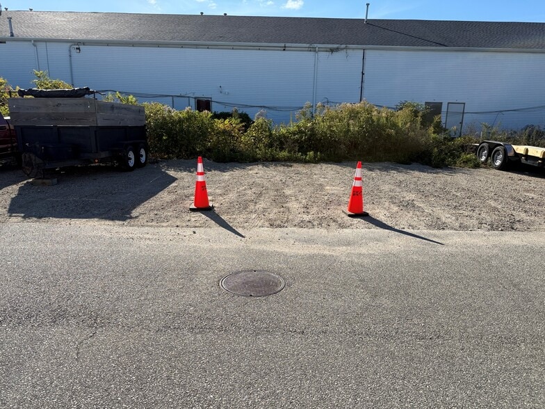 15 Jan Sebastian Dr, Sandwich, MA for sale - Building Photo - Image 3 of 9