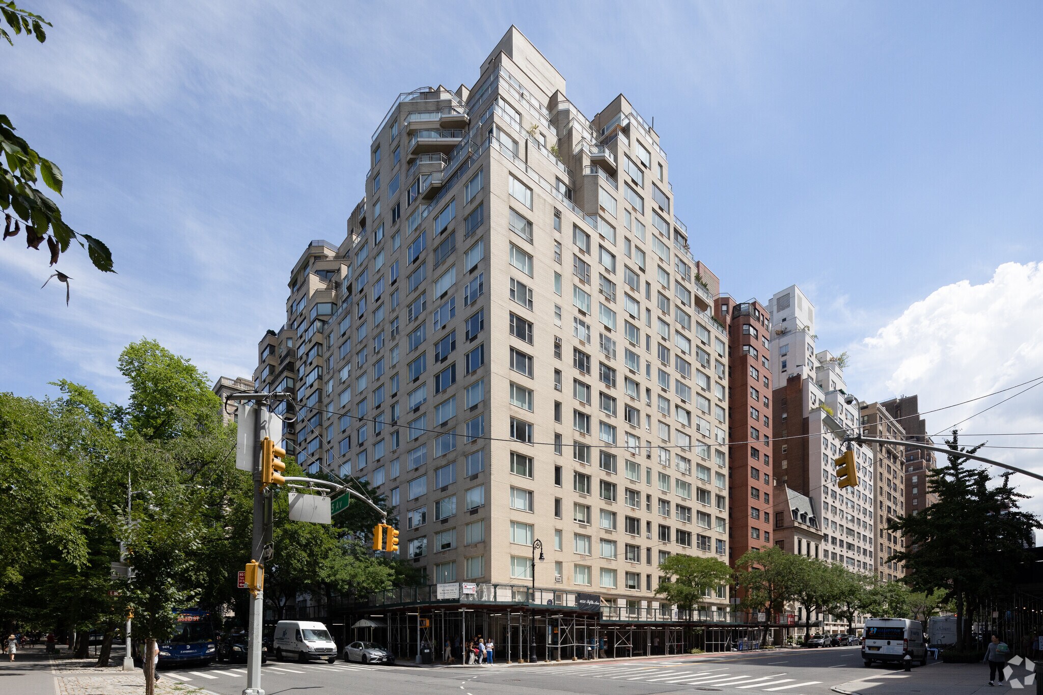 1050 Fifth Ave, New York, NY for sale Primary Photo- Image 1 of 1