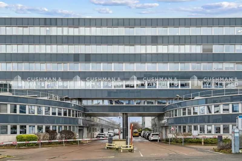 10-22 Rue D'Arras, Nanterre for lease Building Photo- Image 1 of 18