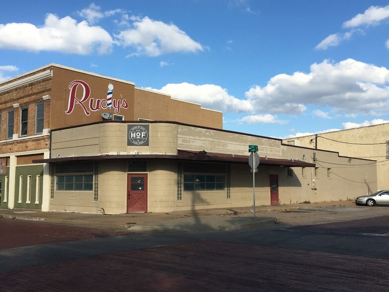 403 N Spring Ave, Tyler, TX for sale - Building Photo - Image 1 of 1