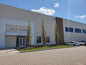 150 Innovation Dr, Elk Grove Village, IL for lease Building Photo- Image 1 of 3