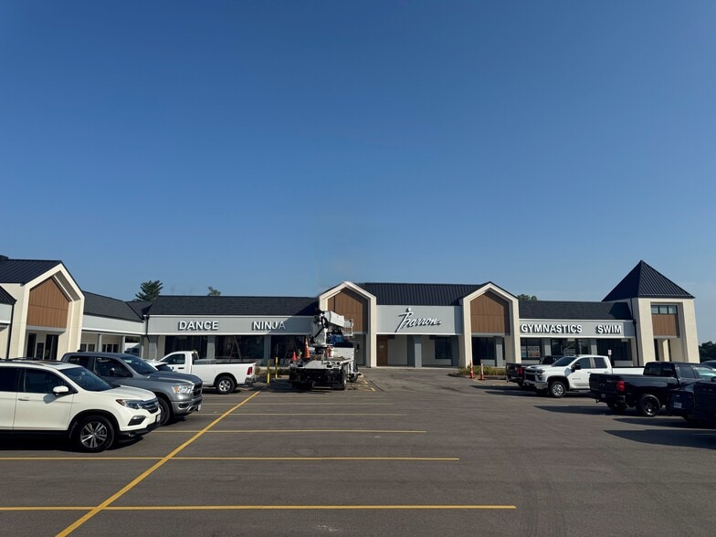 15425-15495 Clayton Rd, Ballwin, MO for lease - Building Photo - Image 2 of 8