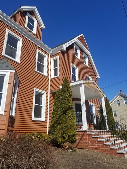 155 Clifton St, Malden, MA for sale - Building Photo - Image 1 of 1
